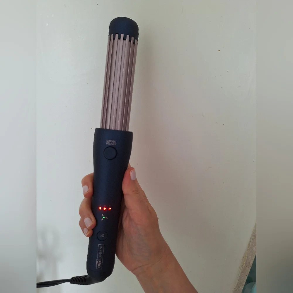 NIB Conair 2 In 1 Cool Air styler for Cascading Waves - Picture 12 of 12